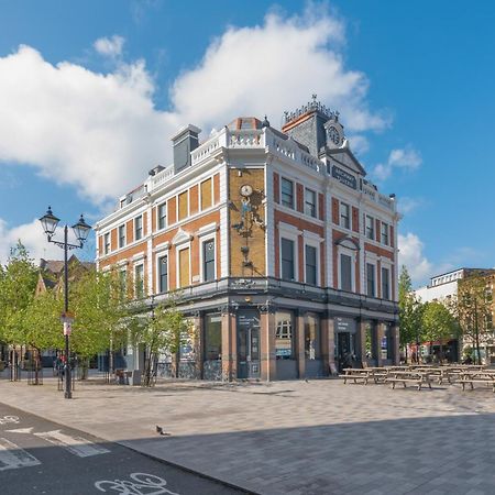 One Bedroom Flat Opposite Archway Station London Bagian luar foto